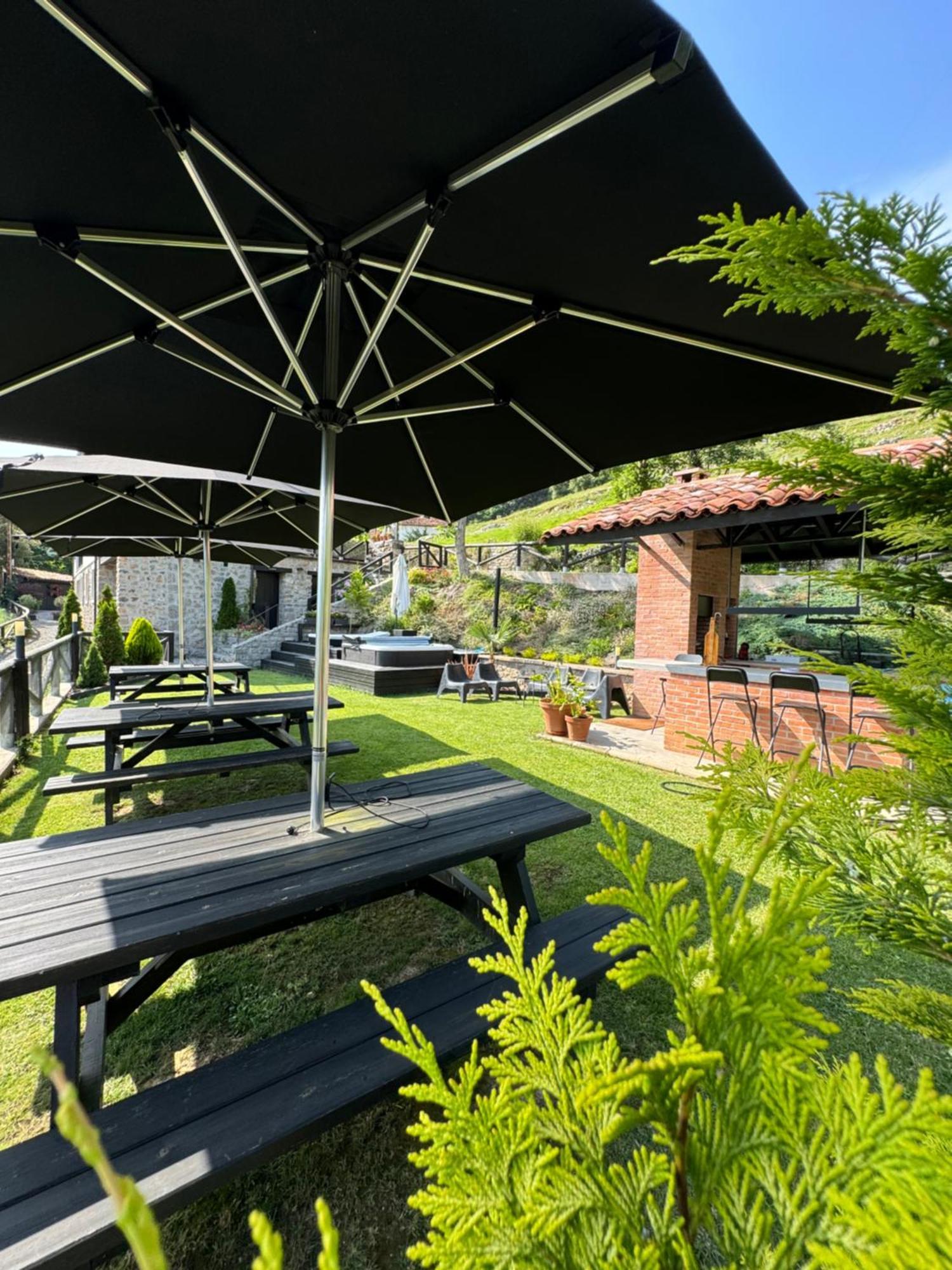 Apartamentos Picabel Onís Zewnętrze zdjęcie